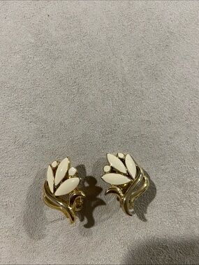 Trifari Gold-Tone Clip Earrings with Cream Leaf Motif